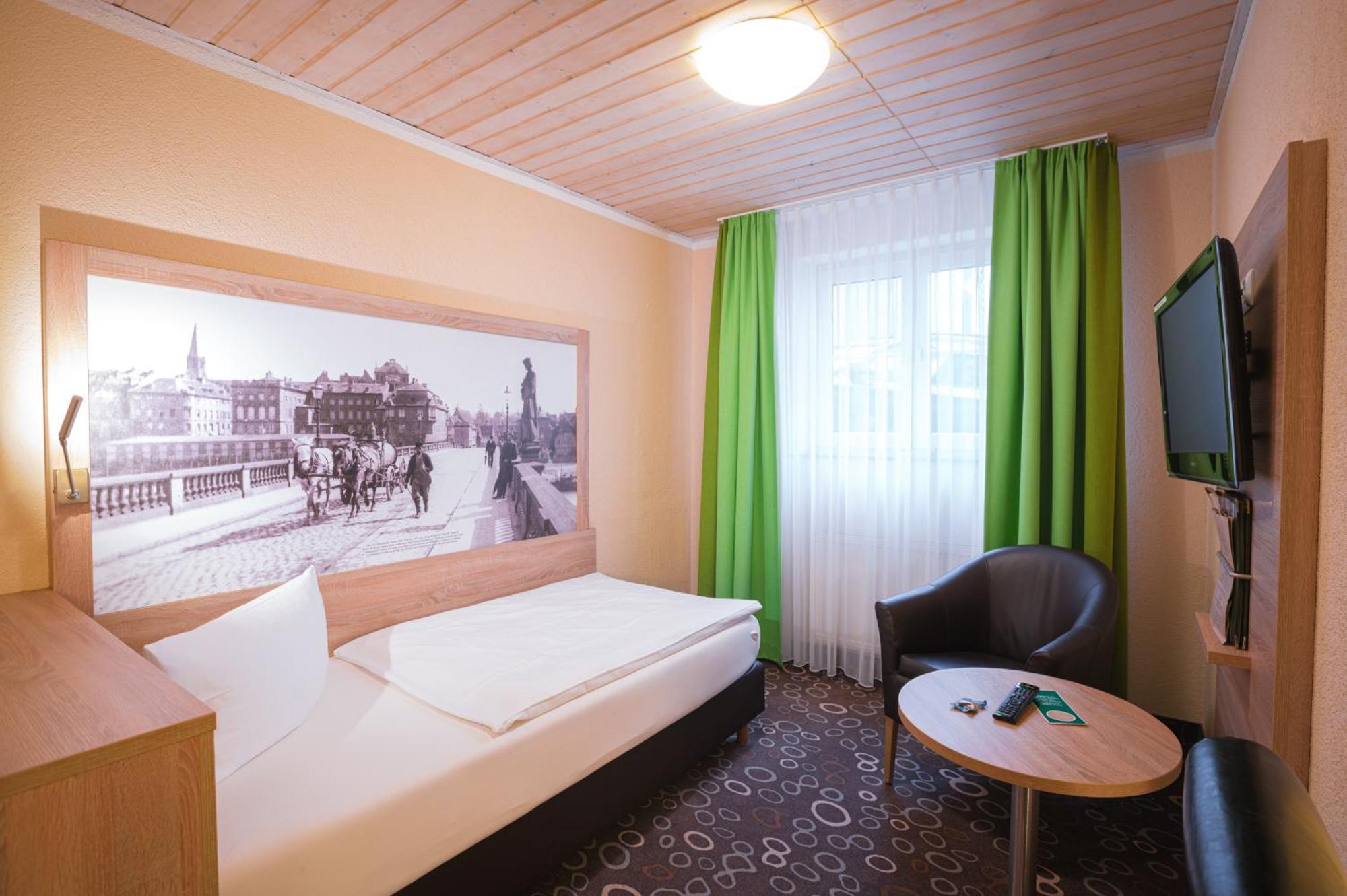 Hotel Wilder Mann Aschaffenburg Exteriör bild
